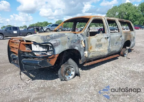 2002 Ford Excursion Limited from USA, damaged, VIN 1FMSU43F12EB34389